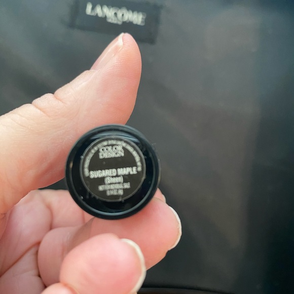 Lancôme Beauty Bundle with Parisian Makeup bag - Picture 8 of 13